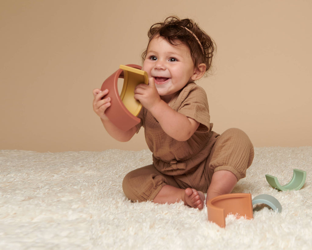 Ritzy Rainbow™ - jouet à empiler