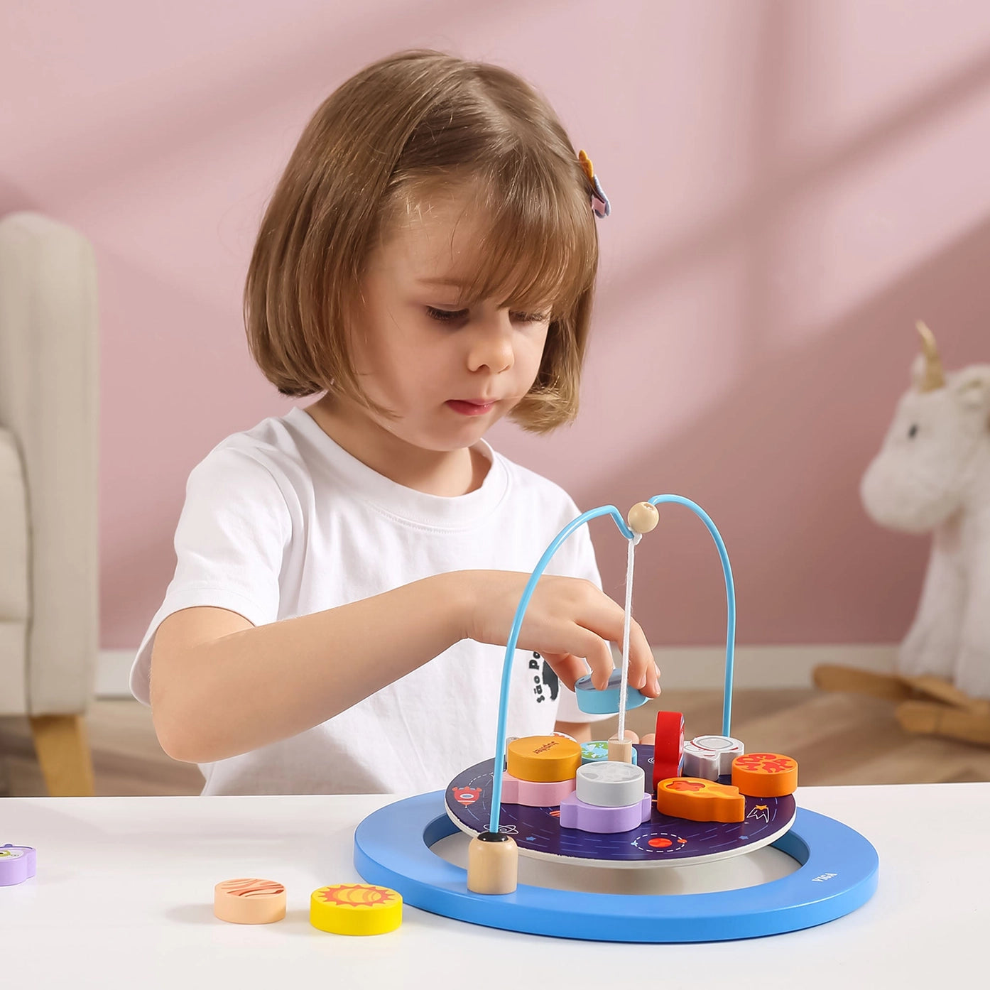 Jeu d'équilibre sur le thème de l'espace